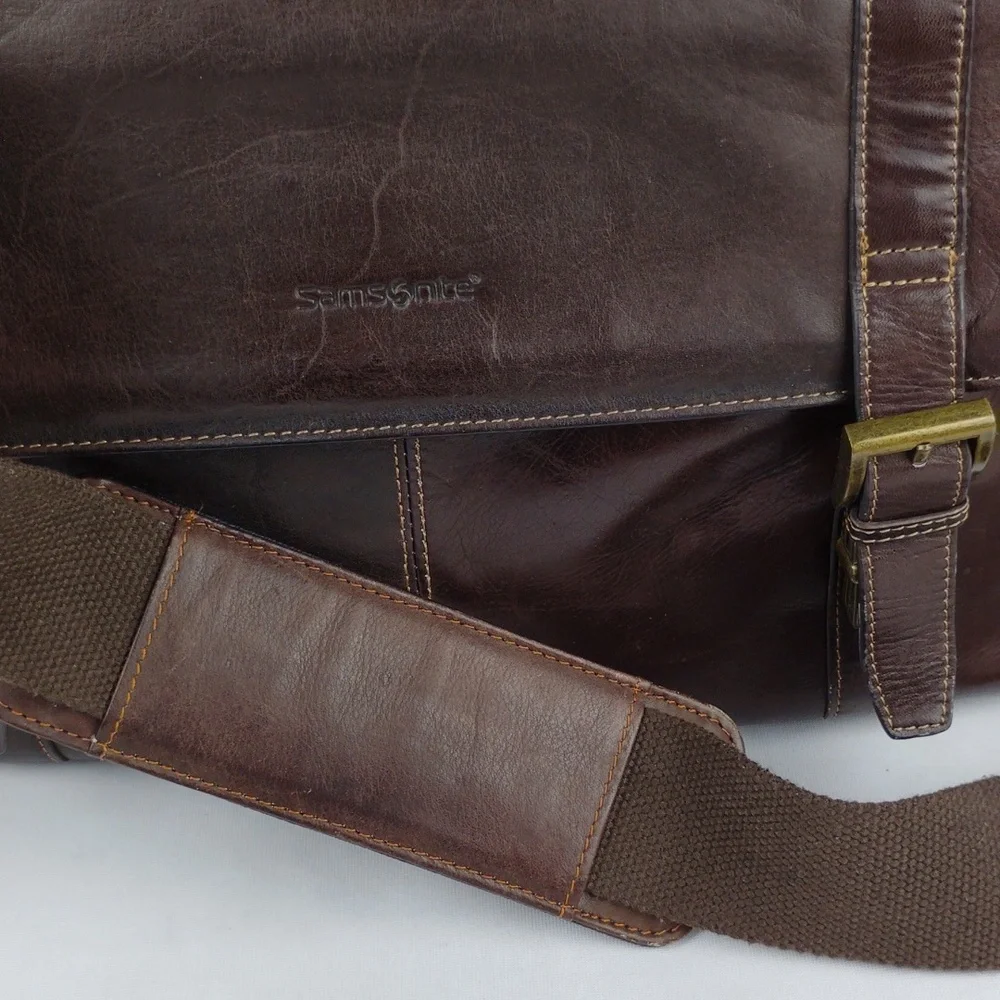 Samsonite Brown Genuine Leather Men's Briefcase.